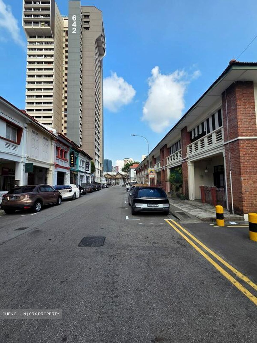 Rowell Road (D8), Retail #510266051